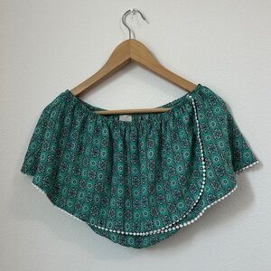 Flowy size medium Hummingbird green and blue patterned crop top EUC